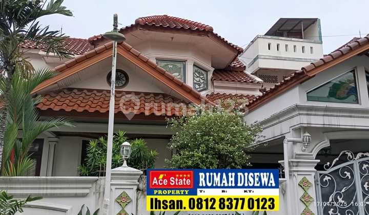 Rumah Bagus Full Furnished Dalam Komplek Di Kawasan Pejaten Jakarta Selatan