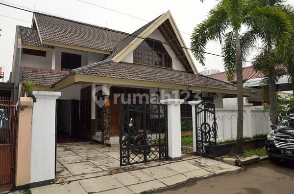 Rumah Asri Siap Huni Di Bintaro Sektor 2