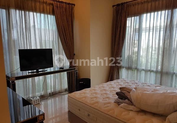 Apartemen Senanyan Residence 2BR Furnished
