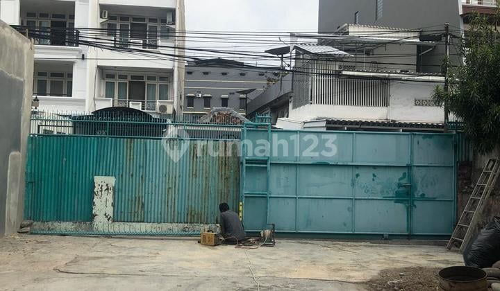 Tanah Bangun Kost, Gudang Jalan Keselamatan Gajah Mada Jakarta Pusat