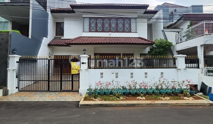 Dijual.rumah Asri Jl.pluit Selatan 2, Strategis