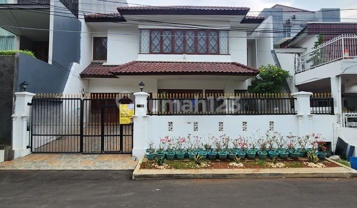 Dijual.rumah Asri Jl.pluit Selatan 2, Strategis