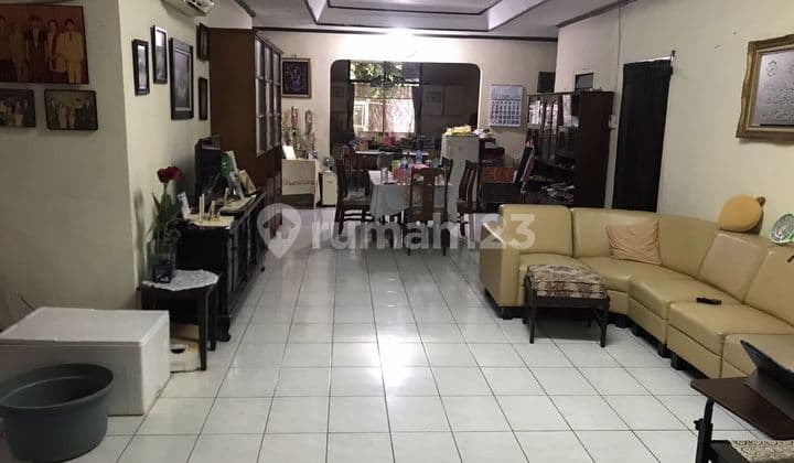 rumah di jl musyawarah 3 kebon jeruk