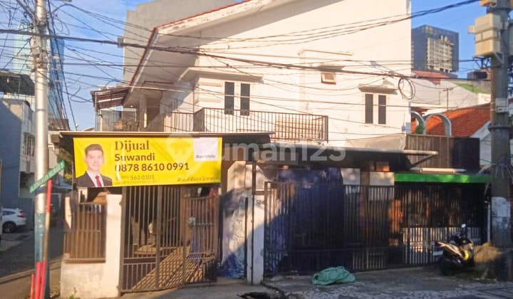 Dijual.rumah Bendungan Jatiluhur Jakpus, Cocok Utk Hotel/kost2an