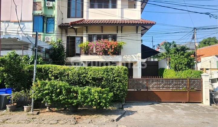 Dijual Rumah Kost /Ruang Usaha Jl.belawan Cideng Jak.pus