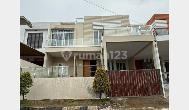 Disewakan rumah mewah di Lily Garden Residence - Baloi (dekat Bukit Permata)