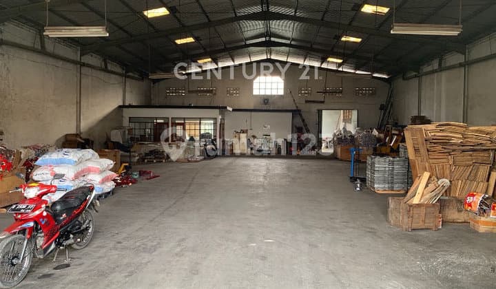 Gudang Di Tengah Kota,Dekat Dengan Tol Kopo