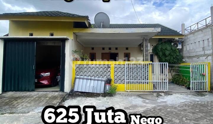 House near Giwangan Terminal, Jl Imogiri Timur, Banguntapan, Bantul, Yogyakarta.