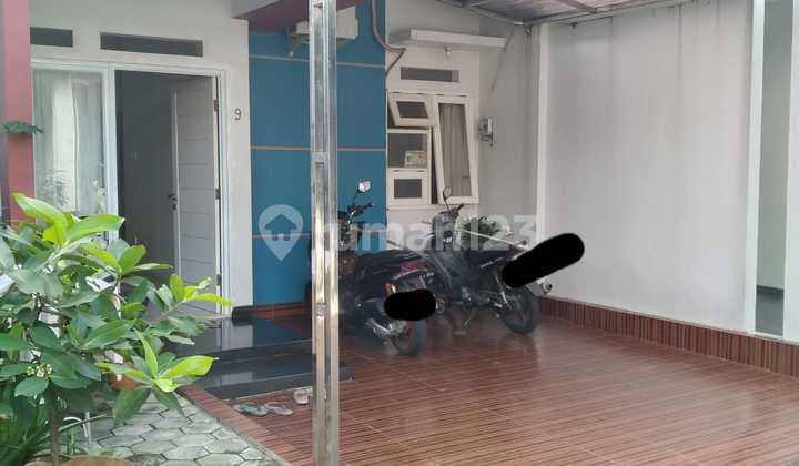 Rumah Secound Siap.huni di Dalam.cluster Tanah Baru Beji Depok