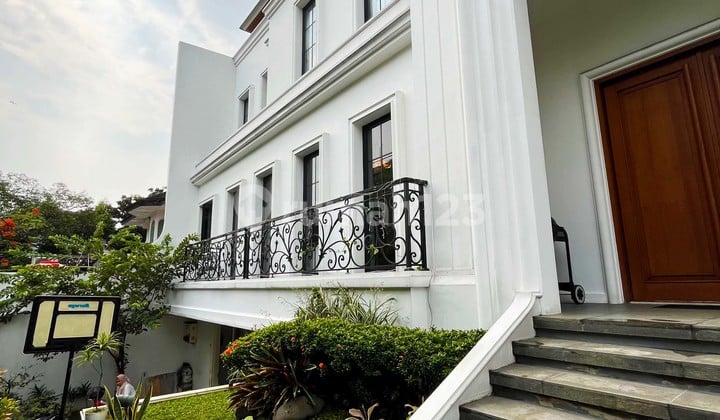 Rumah Area Gunawarman Kebayoran Baru Bangunan Cantik 3 Lantai