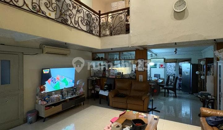 Rumah 3 Lantai Siap Huni di Bendungan Hilir Jakarta Pusat