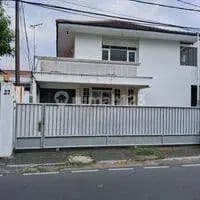 Rumah di Jl kalibata Utara SHM Bagus 2 Lantai Hadap Utara