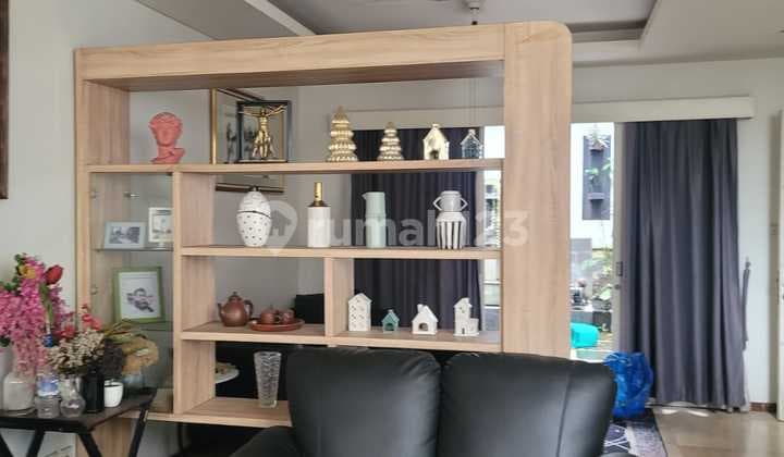 Rumah Dalam Town House