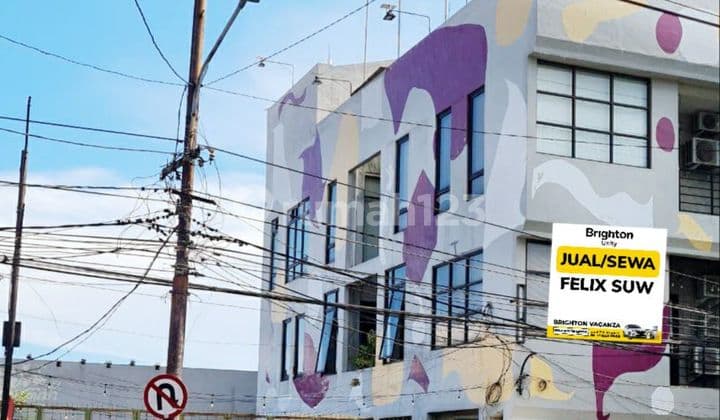 GEDUNG 4 LT DI RUNGKUT INDUSTRI KIDUL