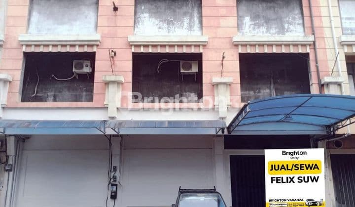 3-Story Shop House in Panji Makmur, Panjang Jiwo