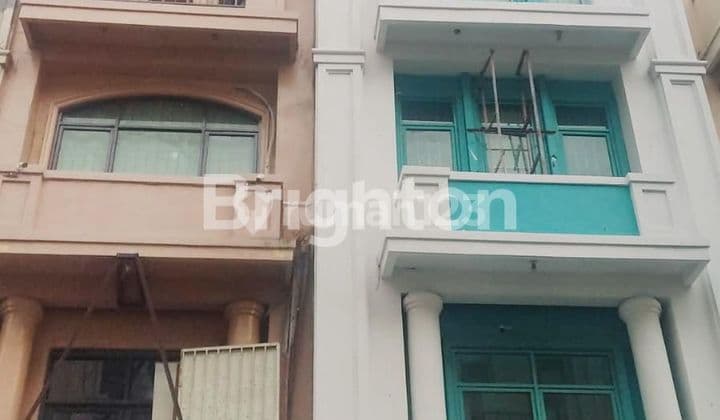 Ruko 4 LT di Jaksa Agung Surabaya