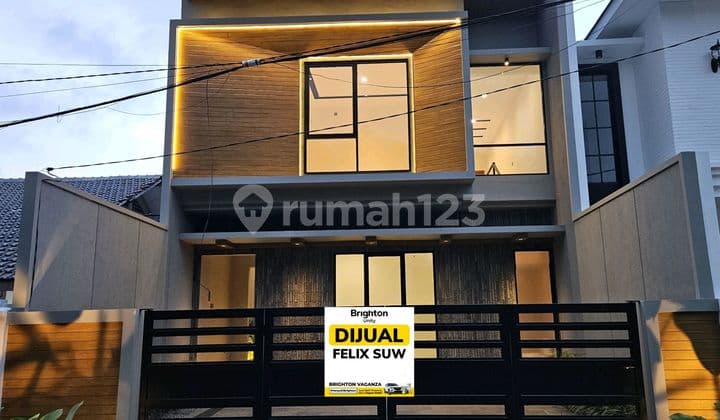 Rumah Baru 2 Lantai di Rungkut Asri Utara