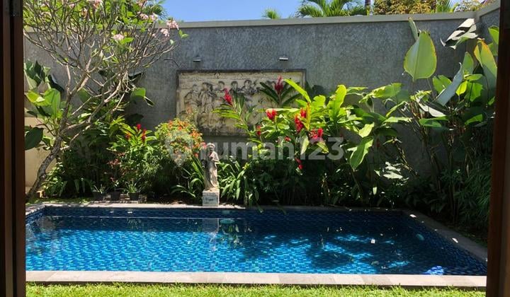 Disewakan Villa Jangka Panjang Pantai Berawa Canggu