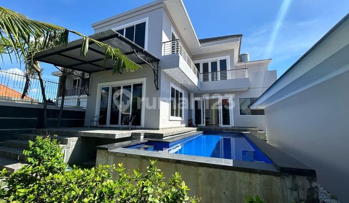 Rumah Mewah Buluh Indah Gatot Subroto Barat Denpasar