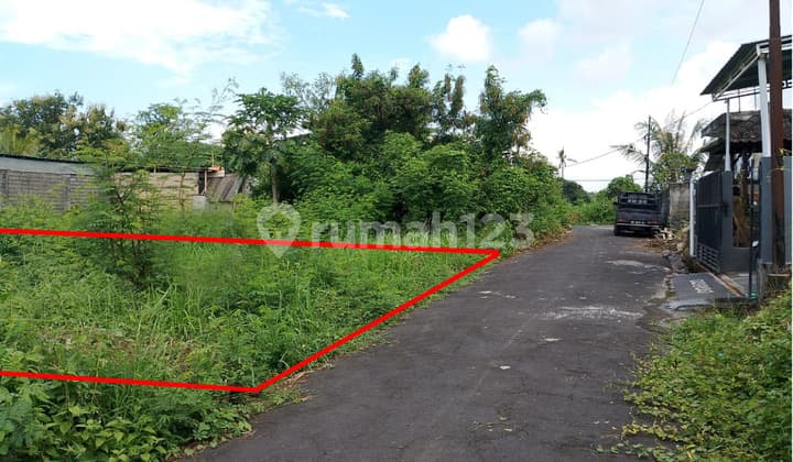 Tanah Lingkungan Villa Dekat Pantai Keramas dan Bali Safari Gianyar Bali