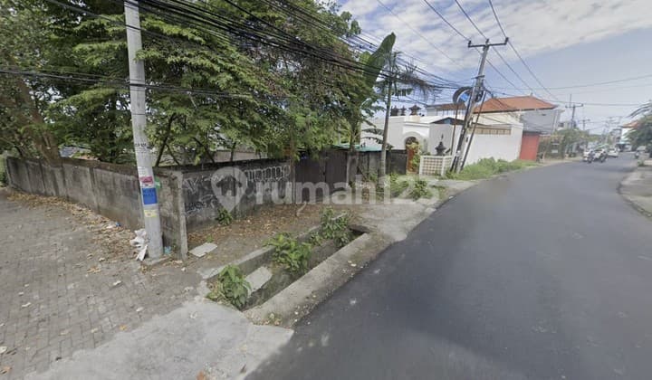 5,5 Are Land Mainroad Tumbakbayuh Pererenan