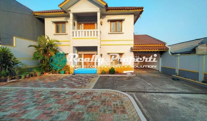For Rent: Large House Suitable for Business in Jaticempaka Bekasi, Near Kodam Kalimalang Complex