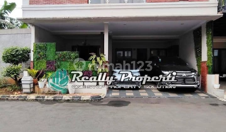 Dijual Rumah Cantik 2 Lantai Semi Furnished Dalam Cluster di Jatimakmur, Pondok Gede, Bekasi