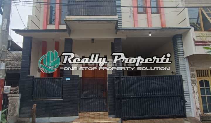 Di Jual Rumah 2 Lantai di Taman Galaxy Indah Pekayon Jaya Bekasi Selatan