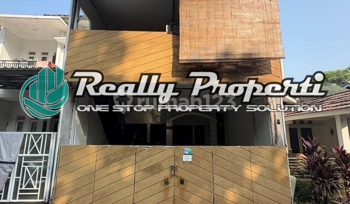 Dijual Rumah 2 Lantai di Komplek Tpc Jakamulya, Bekasi Selatan