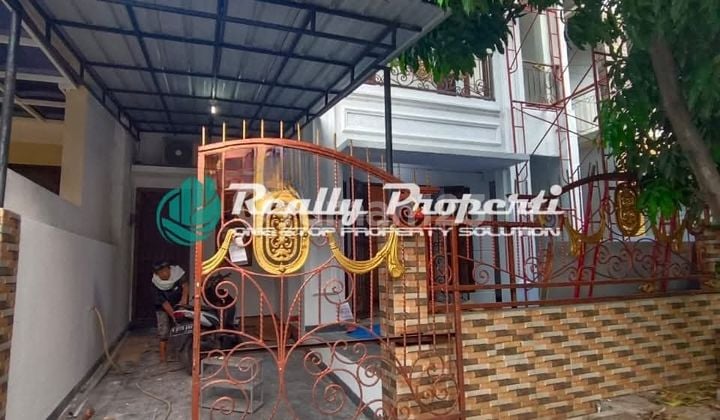 Disewakan Rumah 2 Lsntai Ada Ac 2 Unit, Dalam Konplek Dekat LRT Cikunir di Jakamulya, Bekasi Selatan