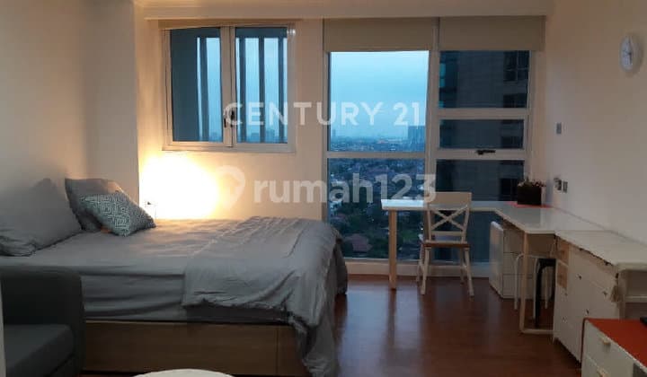 Unit Studio Furnished Di Apartemen Kemang Village Jakarta