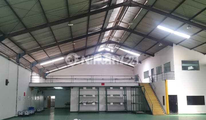 Gudang Eks Percetakan Luas 5.000 M²