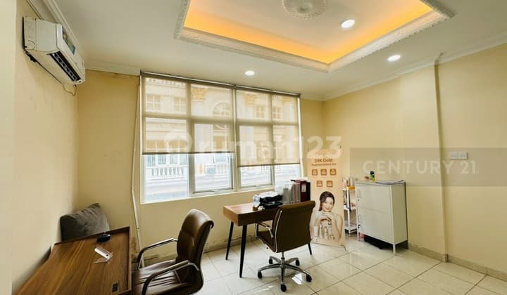 Ruko 4 Lantai Di Crown Plaza Tebet Jakarta Selatan