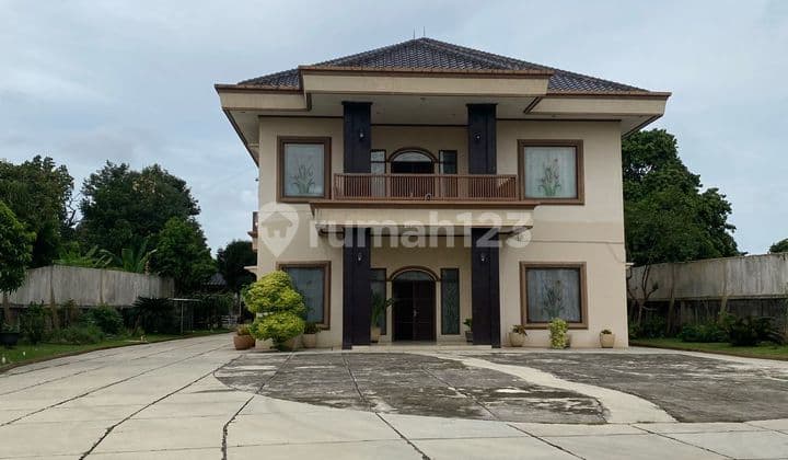 Large and Spacious House in Gunung Sindur, West Java