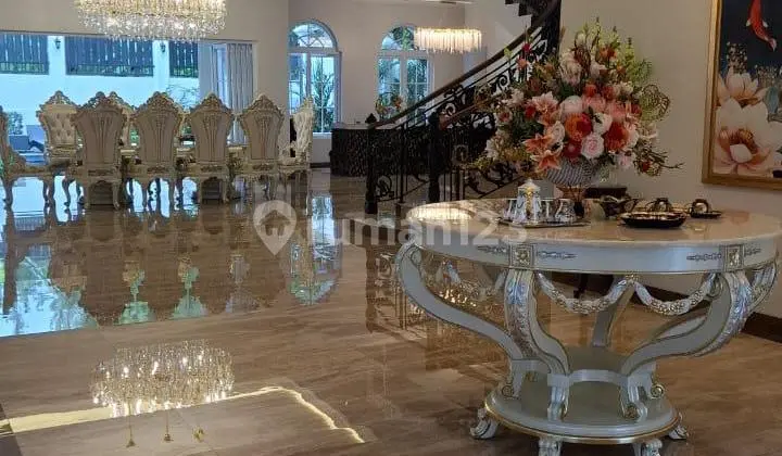 Luxury House for Sale in Sentul Bogor