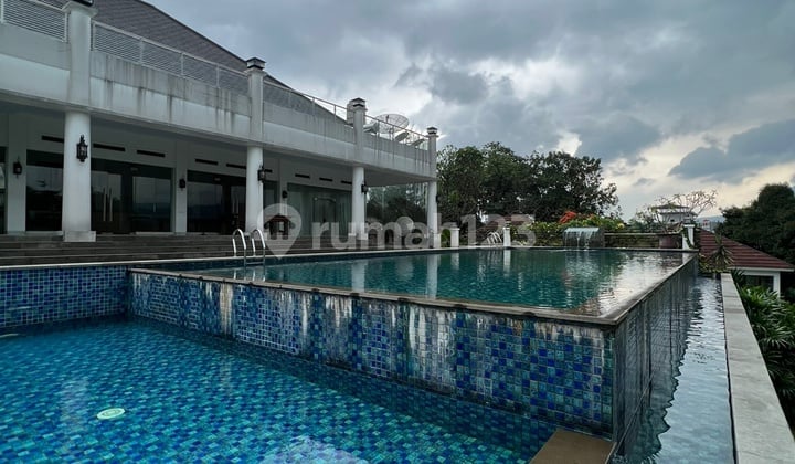 Dijual Villa Mewah Di Sentul