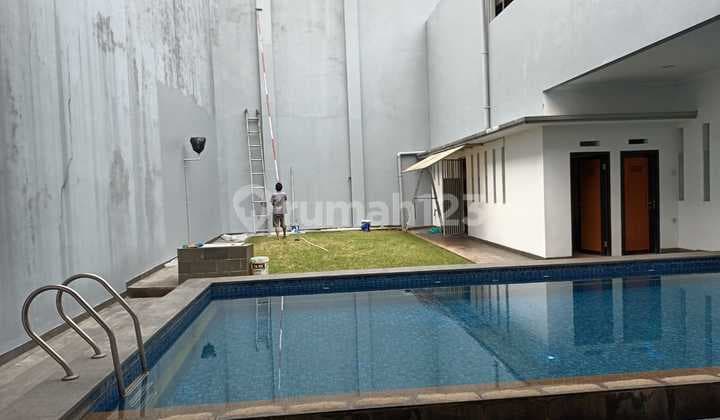 Rumah Minimalis di Daerah Kebayoran Lama, Jakarta Pusat