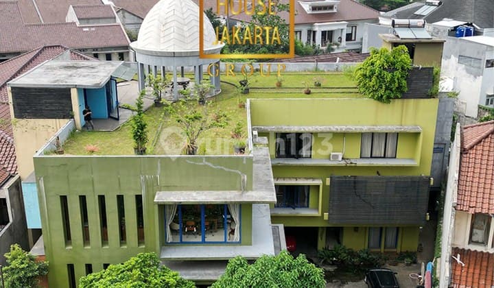 Rumah Kemang 3 Lantai + Rooftop, Siap Huni, Dalam Komplek, Tenang Asri
