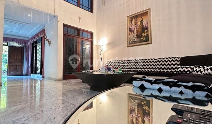 Rumah 2 Lantai Menteng Jalan Lebar, Area Favorit Murah, Limited