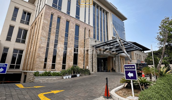 Gedung Kantor Mewah Kemang Raya 4 Lantai Mezzanine & Basement, 2 Lift
