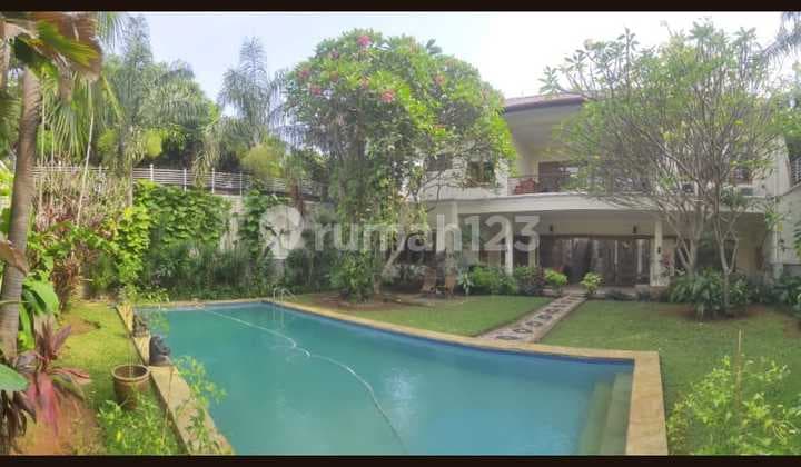 Jual Rumah Bagus Kemang Jakarta Selatan + Pool 750/500..4kt..23m
