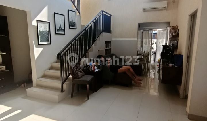 Dijual cepat rumah minimalis 2lt di Sektor 3A Bintaro Jaya