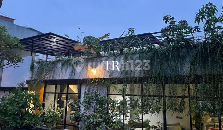 Rumah Konsep Villa di Sektor 9 Bintaro Tangerang Selatan