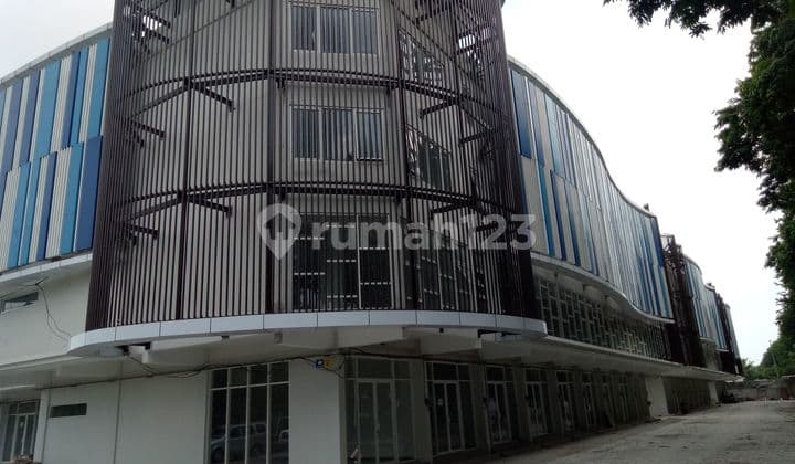 Hadap Jalan Raya Disewakan Ruko Section One Rungkut Industri Surabaya Lantai 3 Dan 4