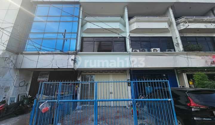 Hadap Jalan Raya Disewakan Ruko 3.5 Lantai Ngagel Jaya Surabaya Cocok Utk Bank, Kantor, klinik dll