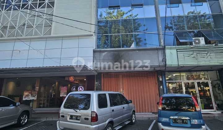 Disewakan Ruko 3 Lantai Nginden Surabaya Hadap Jalan Raya Parkir Luas Cocok Utk Kantor, Bank, Klinik, dll