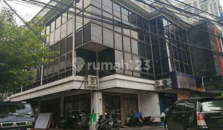 Ruko Kayoon Surabaya Pusat Sudah Renov 3 Lantai Bangunan Terawat Tengah Kota Ada Income 75jt/th