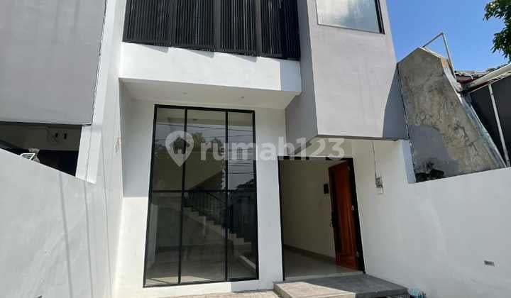 BARU GRESSS Rumah Rungkut Asri Surabaya Timur 2 Lantai Baru Gress 5x20 Harga 1M an
