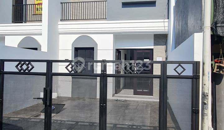 BARU GRESS 3 KAMAR DEKAT BANDARA Rumah Gunung Anyar Tambak Surabaya Timur 800Jtan Nego Bisa KPR