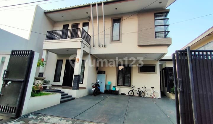Dijual Rumah Keren Semi Furnished dan Nyaman di kitaran Rawamangun